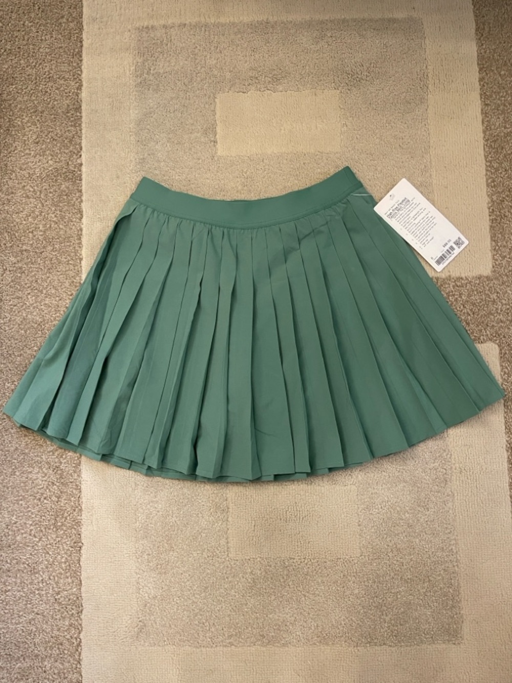 lululemon High-Rise Pleated Green Women's Skirt - Long Length - Picture 8 of 9